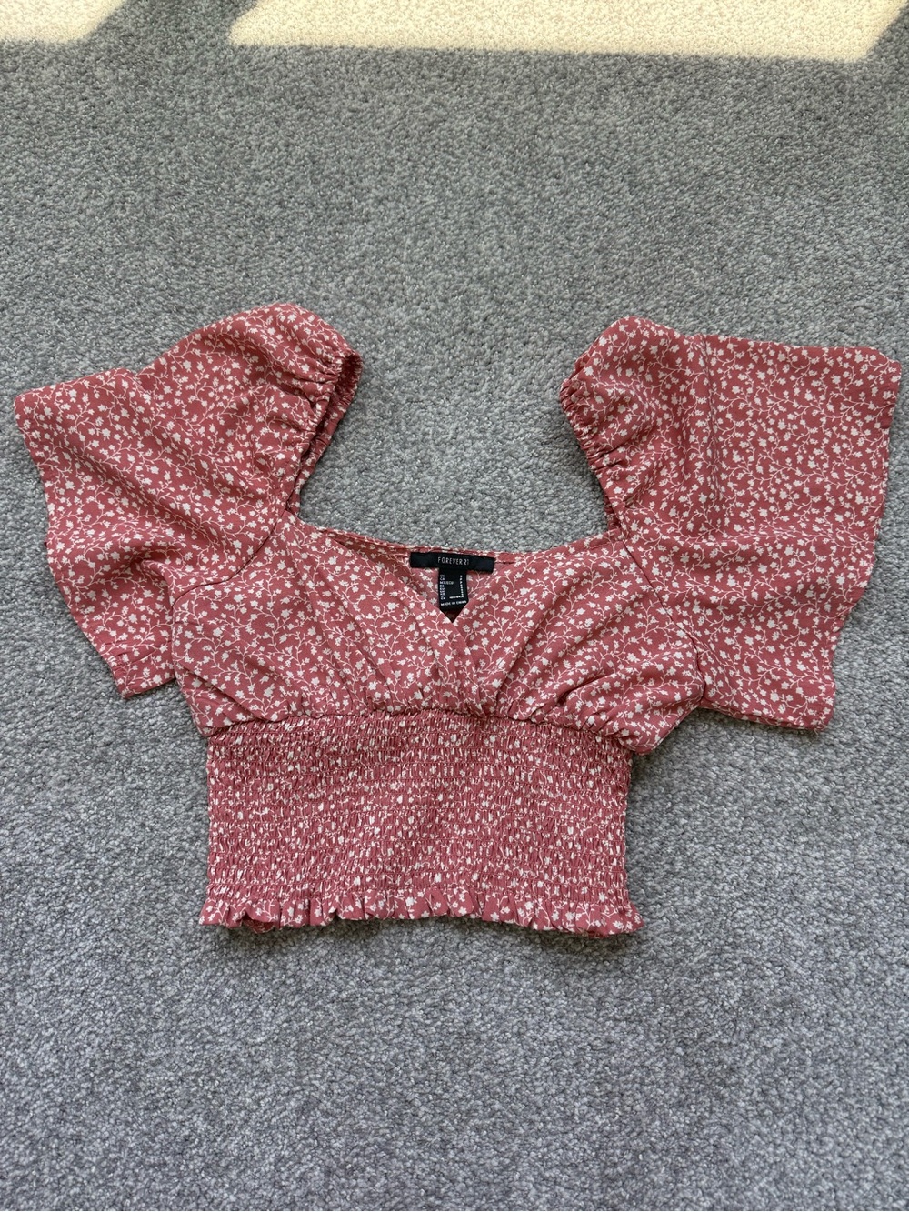 Forever 21 Rose Pink Floral Smocked Puff Sleeve Crop Top